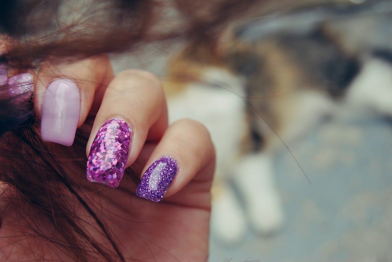 Beneficios de las uñas glitter
